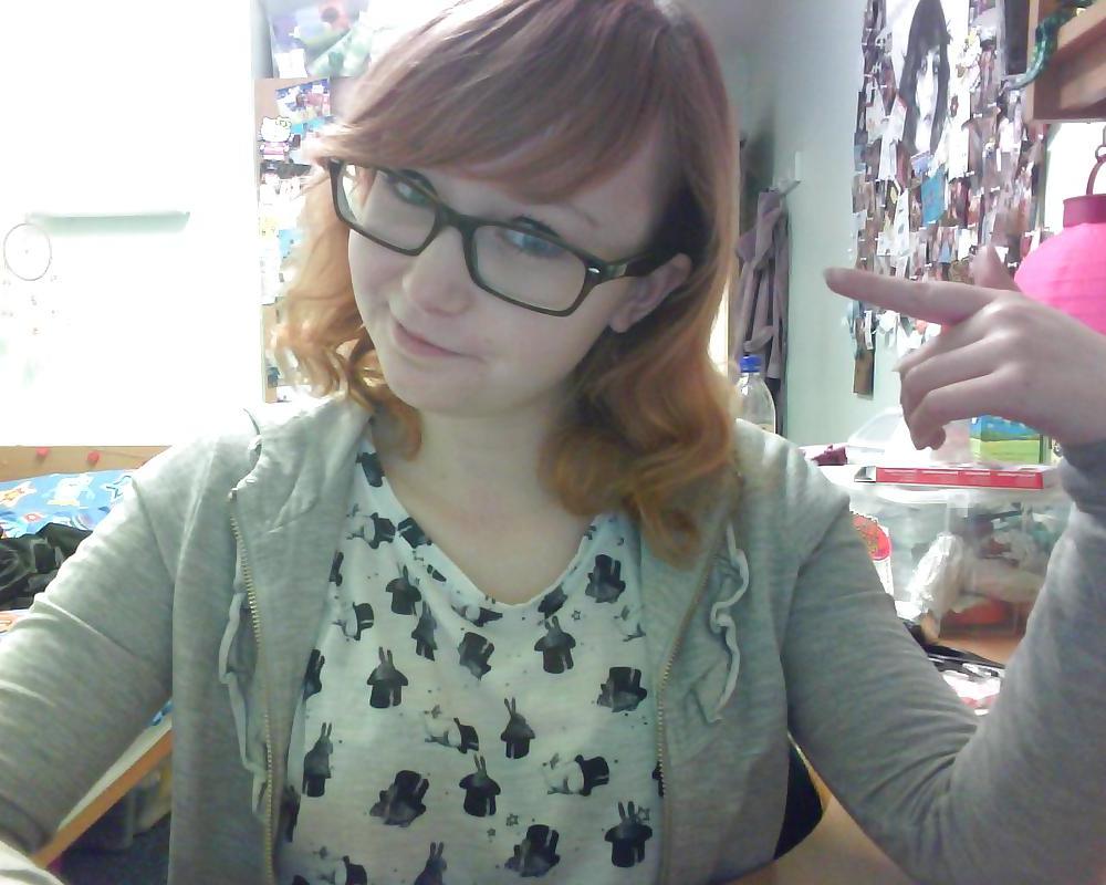 25P Pretty Amateur RedHead Lauren 4