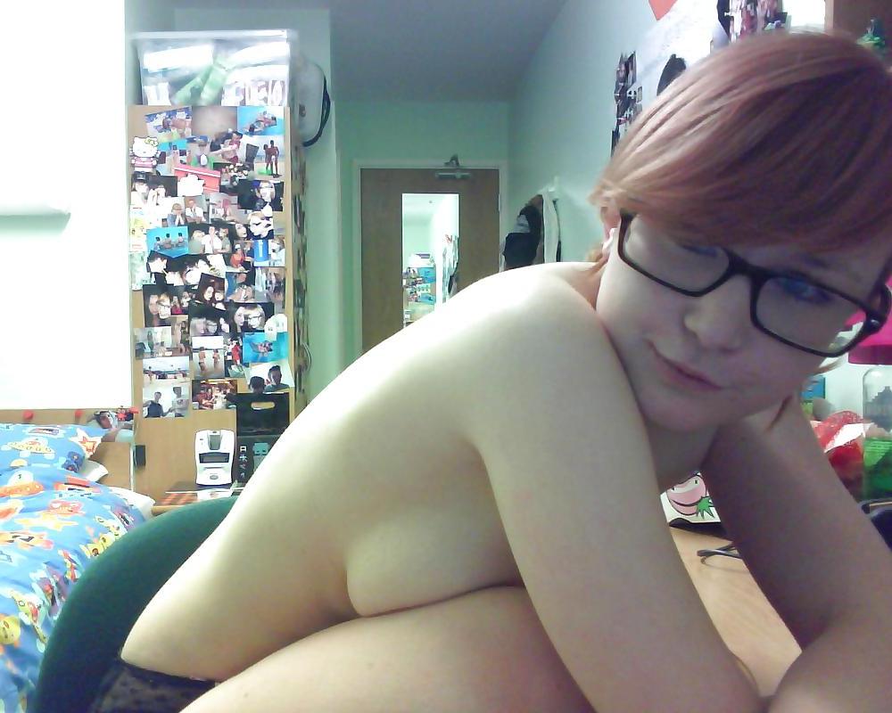 25P Pretty Amateur RedHead Lauren 6