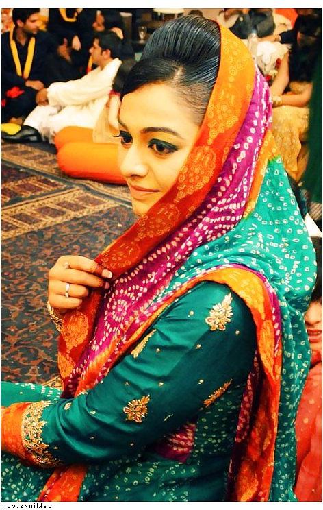 16P Sexy paki faces for face fuck