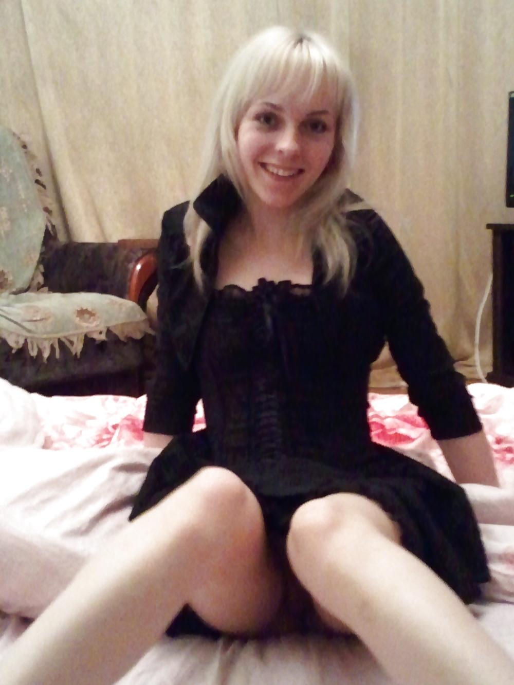 25P Pretty Amateur Blonde 22