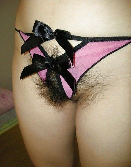 25P Mature hairy cunt!
