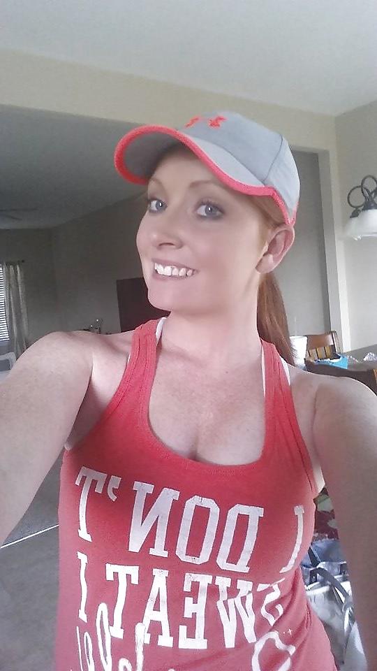 25P Young Sexy Grade School Teacher (What would you do to her?)