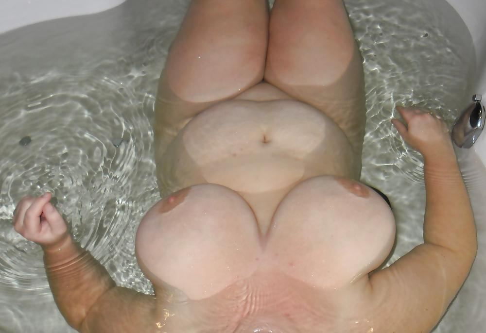 5P Bbw jen's in the jacuzzi !!!!