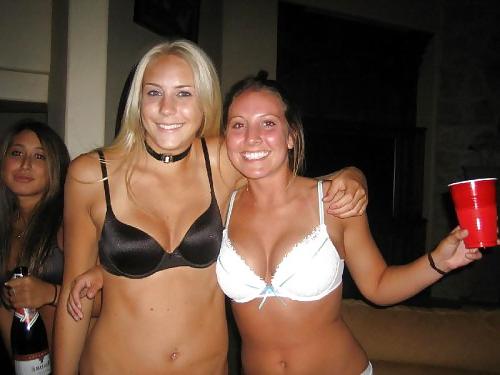 25P Bra Babes 100