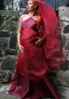 25P Pregnant Women In Satin
