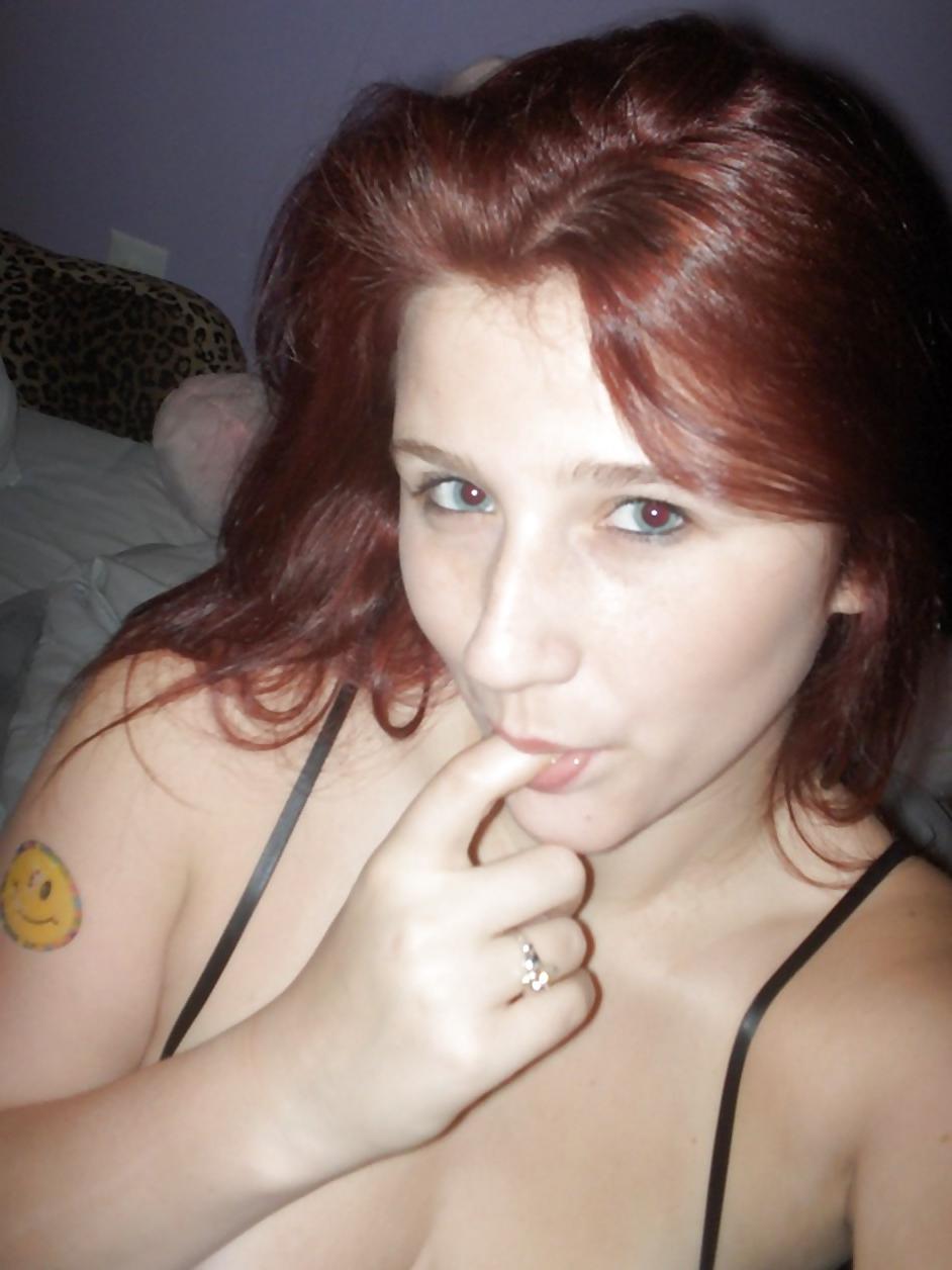 8P Pretty Amateur RedHead 1