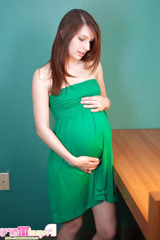 25P Pregnant girls