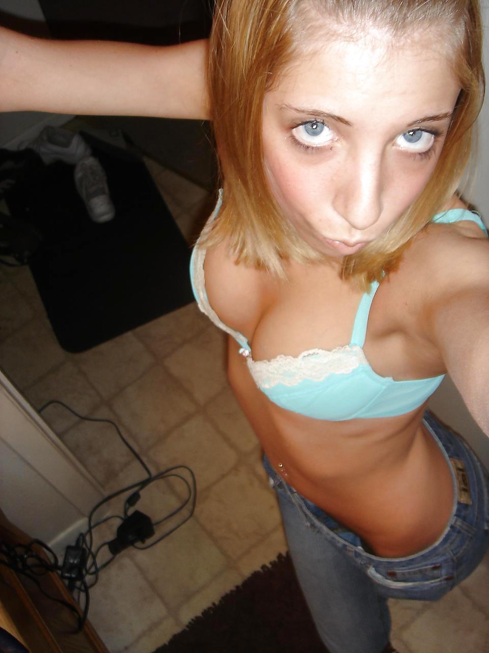 25P Bra Babes 102