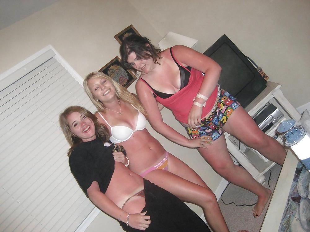 25P Bra Babes 102