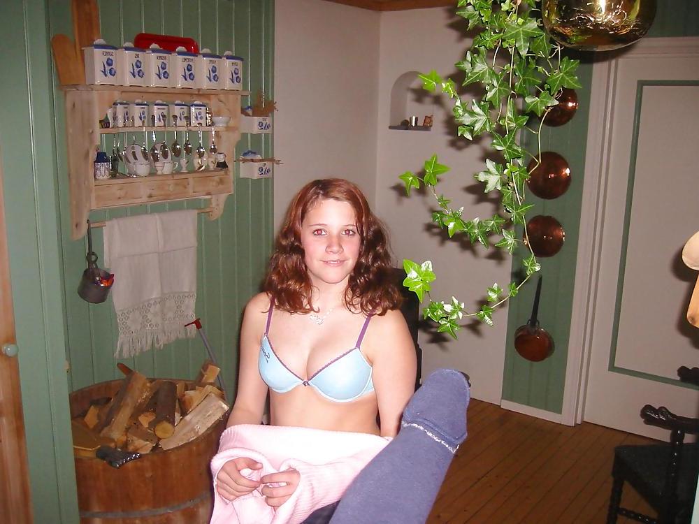 25P Bra Babes 103