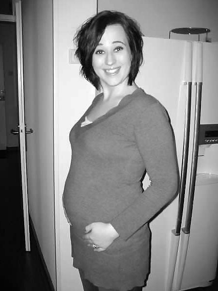 9P Pregnant and want your cum