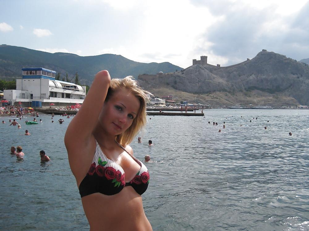 25P Pretty Amateur Blonde 25