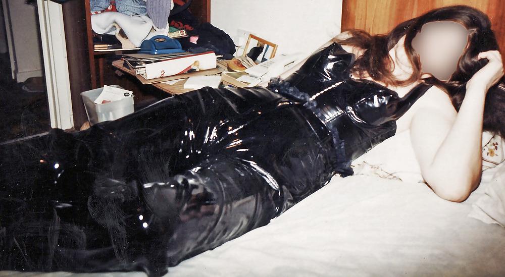 10P She likes cum on her plastic