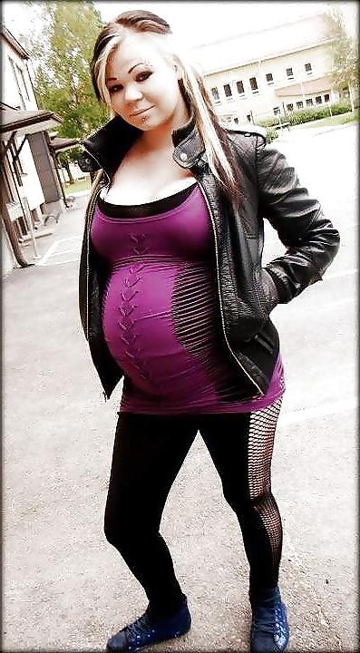 25P PREGNANT BITCHES