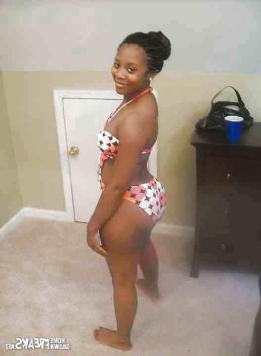 25P Pretty young amateur teens of all colors