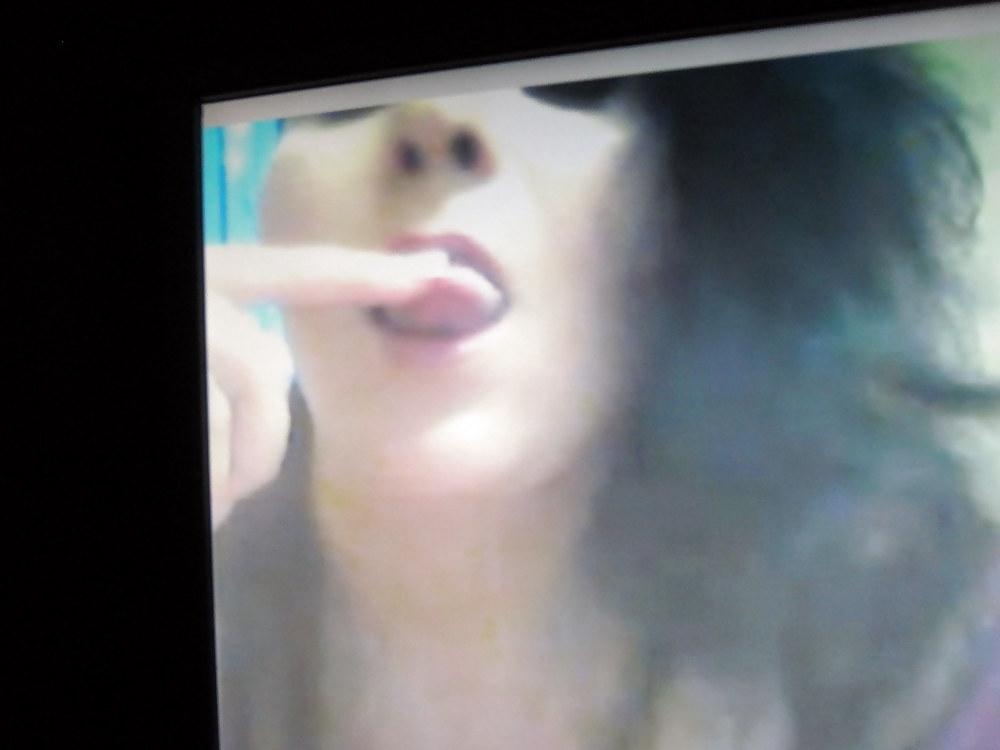 17P PLEAS CUM ON HER FACE TRIB !