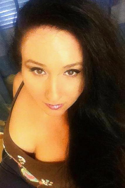 17P PLEAS CUM ON HER FACE TRIB !