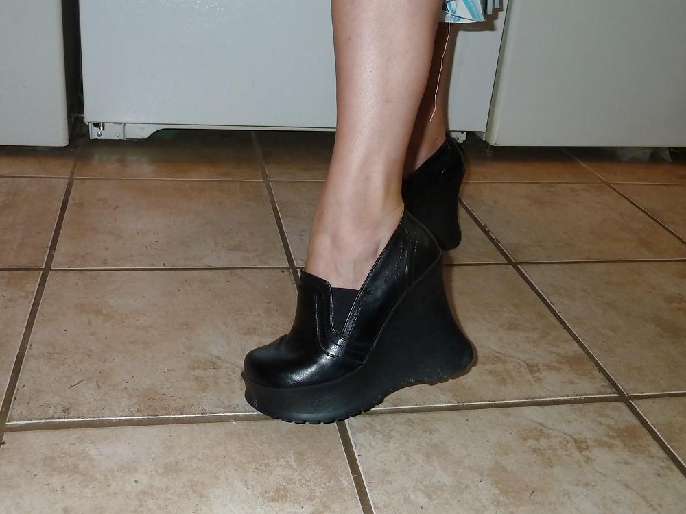 14P Cum on Girlsfriends Shoes