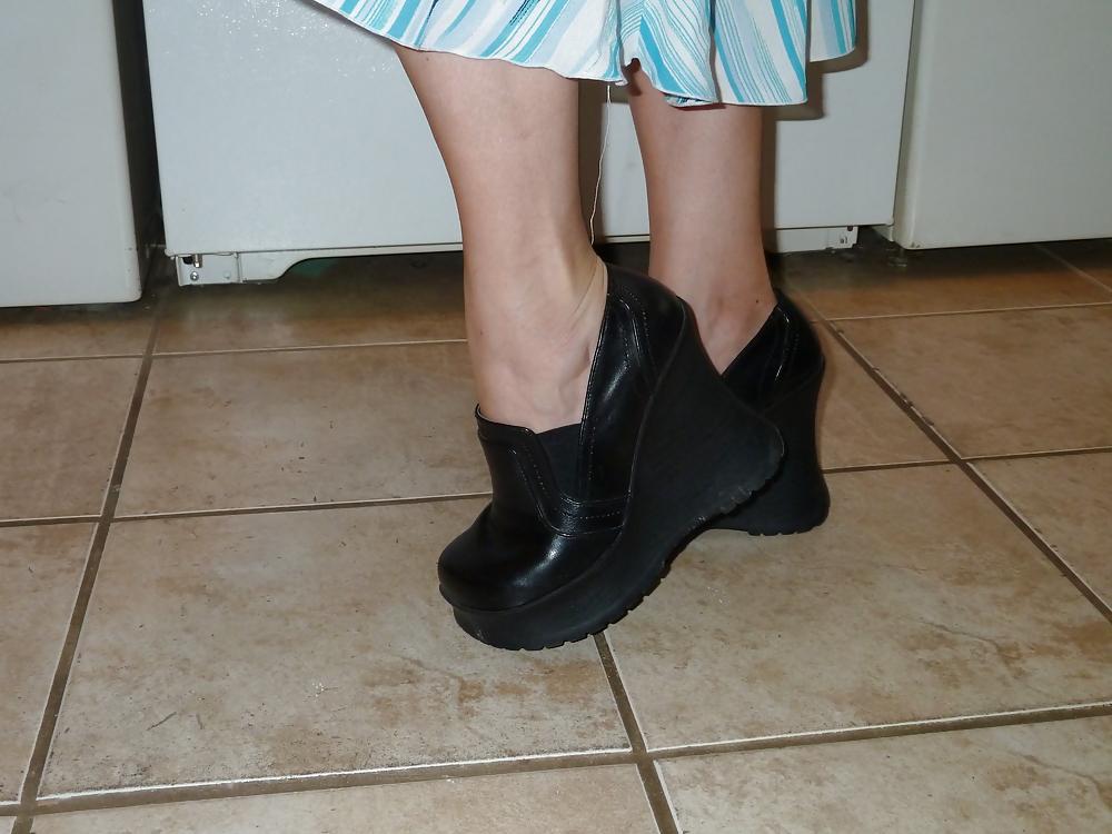 14P Cum on Girlsfriends Shoes