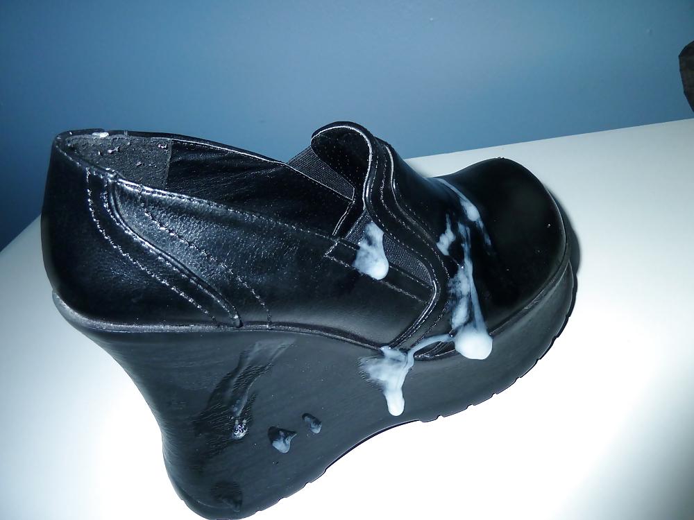 14P Cum on Girlsfriends Shoes