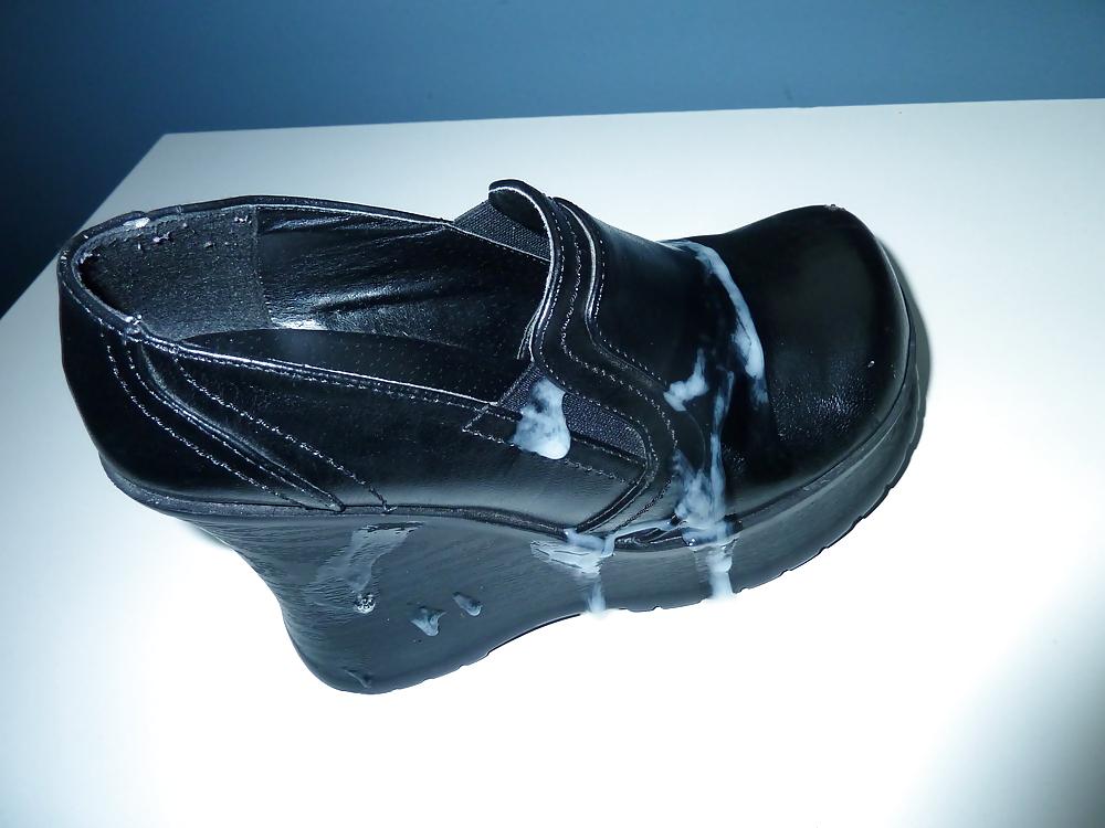 14P Cum on Girlsfriends Shoes