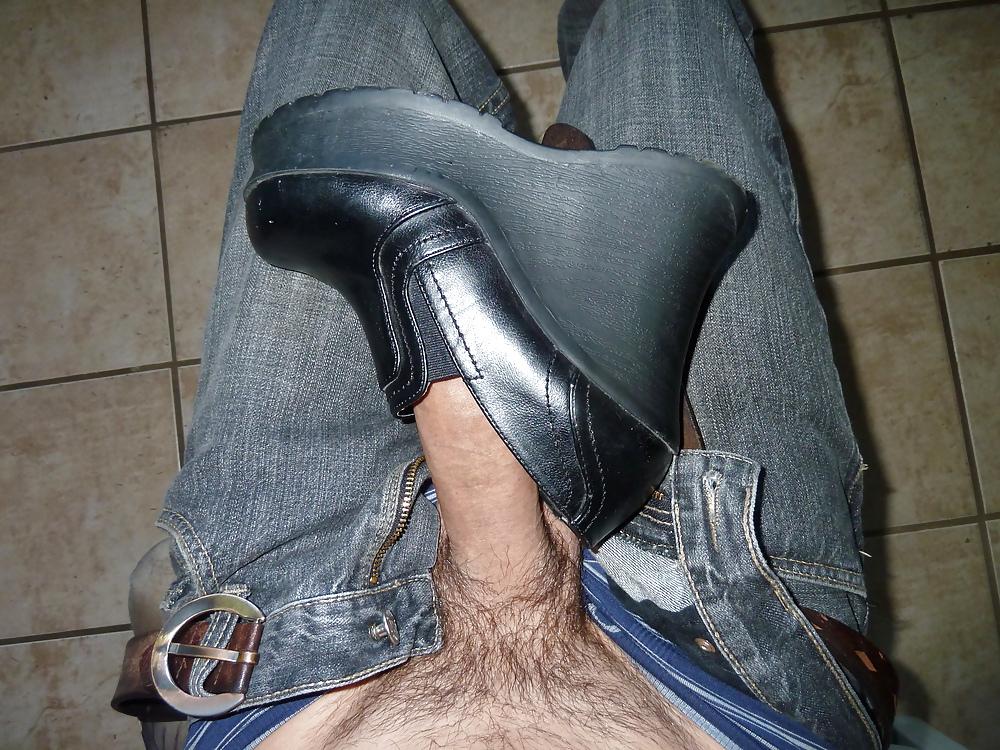 14P Cum on Girlsfriends Shoes