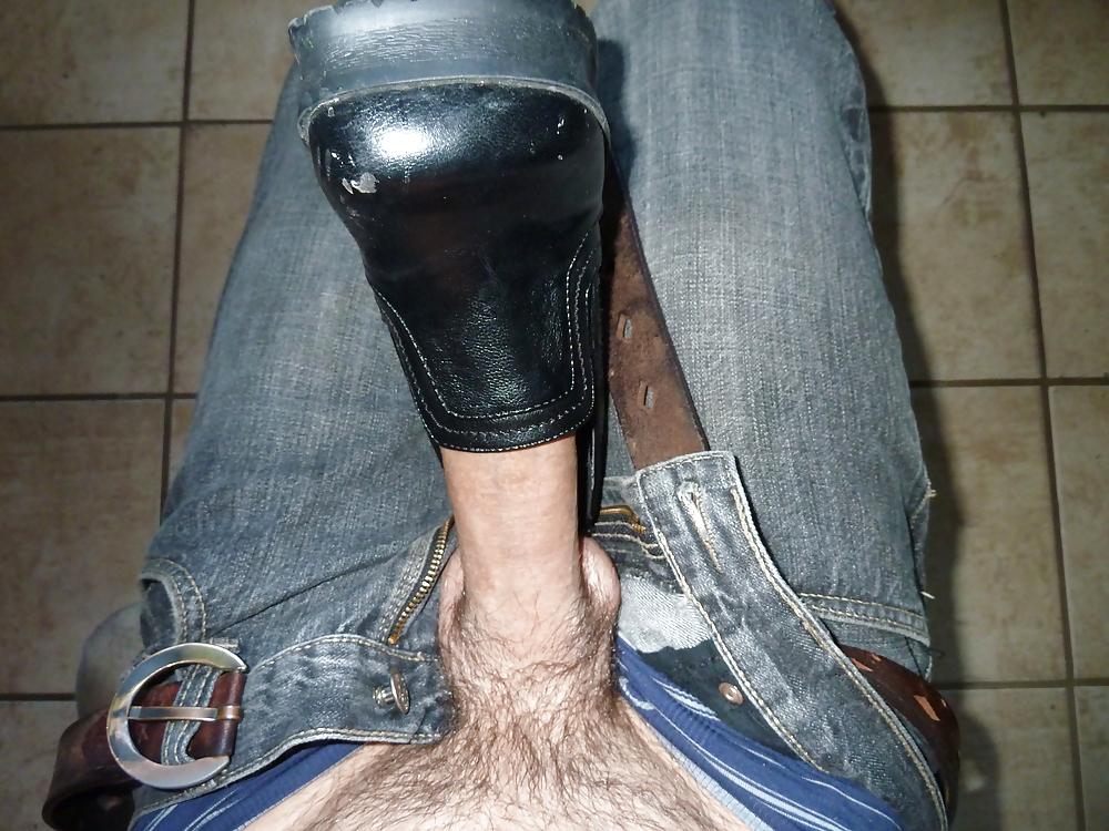 14P Cum on Girlsfriends Shoes