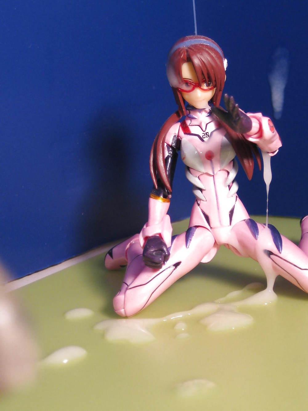 25P Semen on figures
