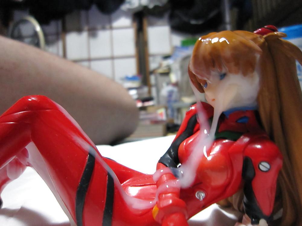 25P Semen on figures