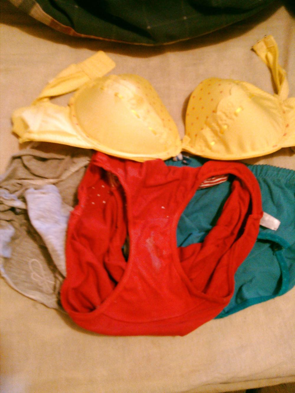 16P Los calzones y bra de mi vecina