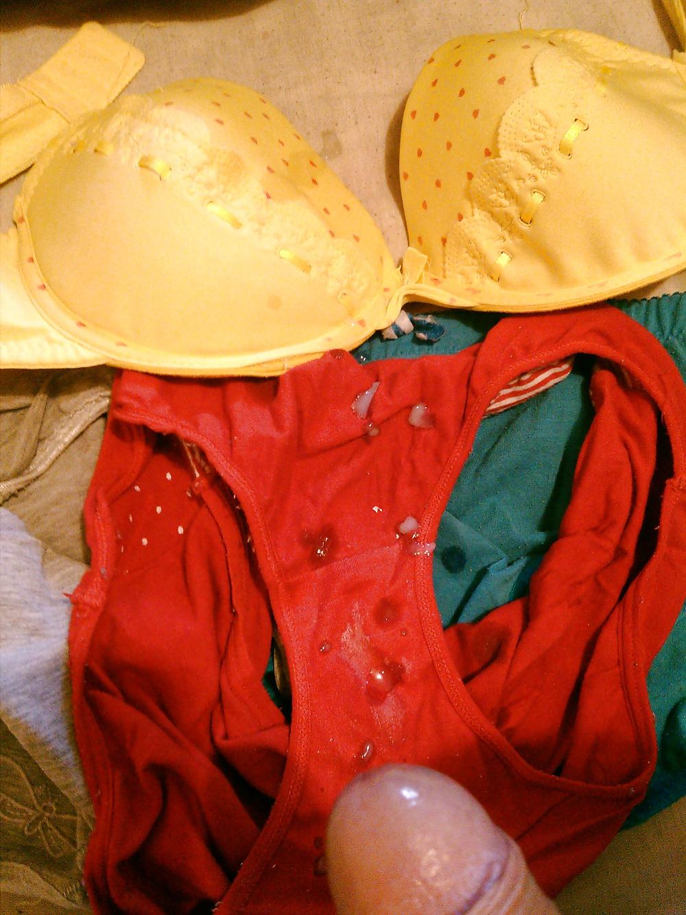 16P Los calzones y bra de mi vecina