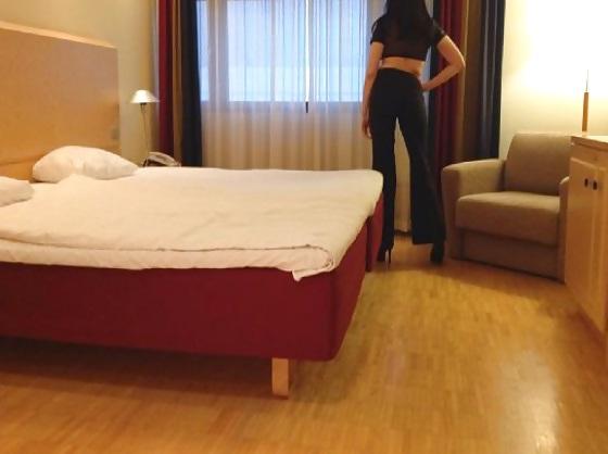 10P Monika und ihr Liebhaber haben Spaß im Hotelzimmer