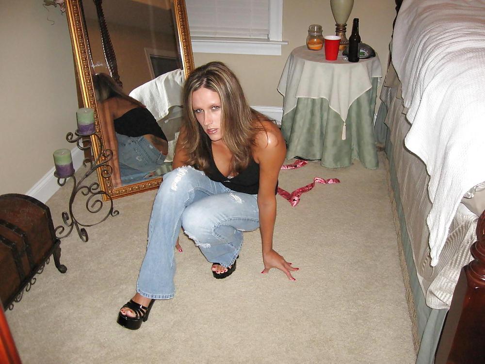 18P Pretty Amateur Blonde 32