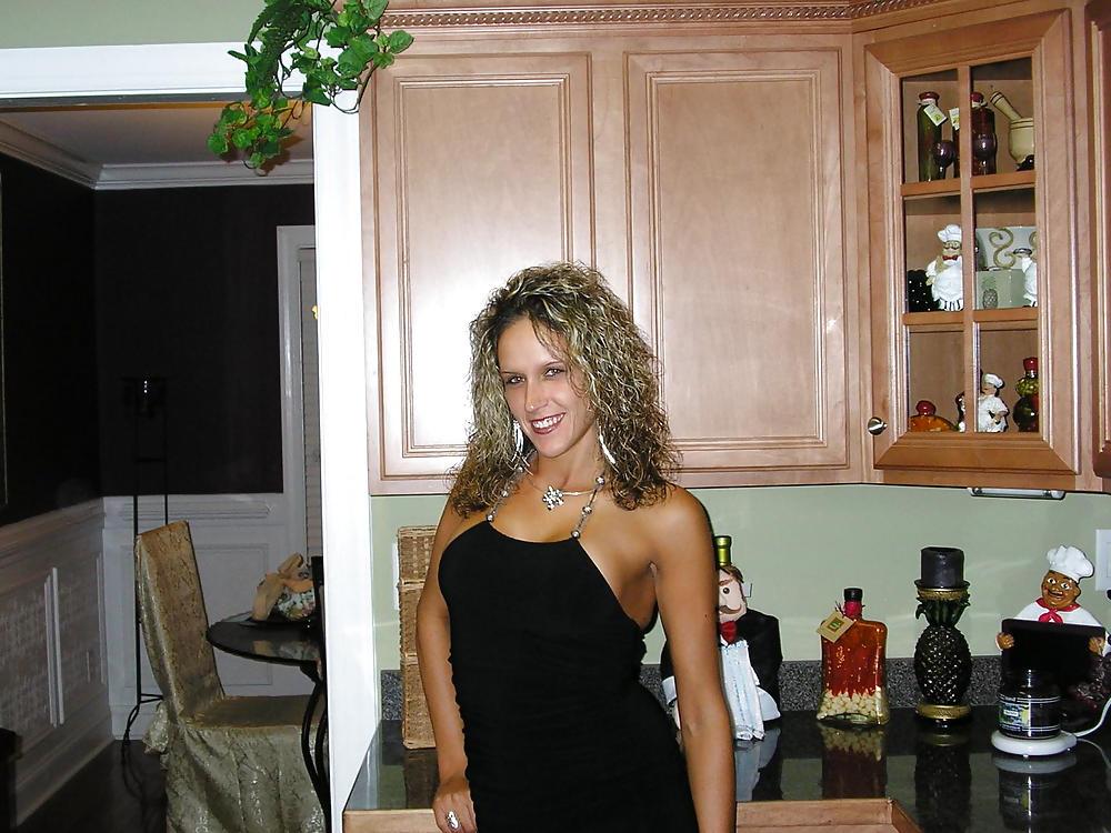18P Pretty Amateur Blonde 32