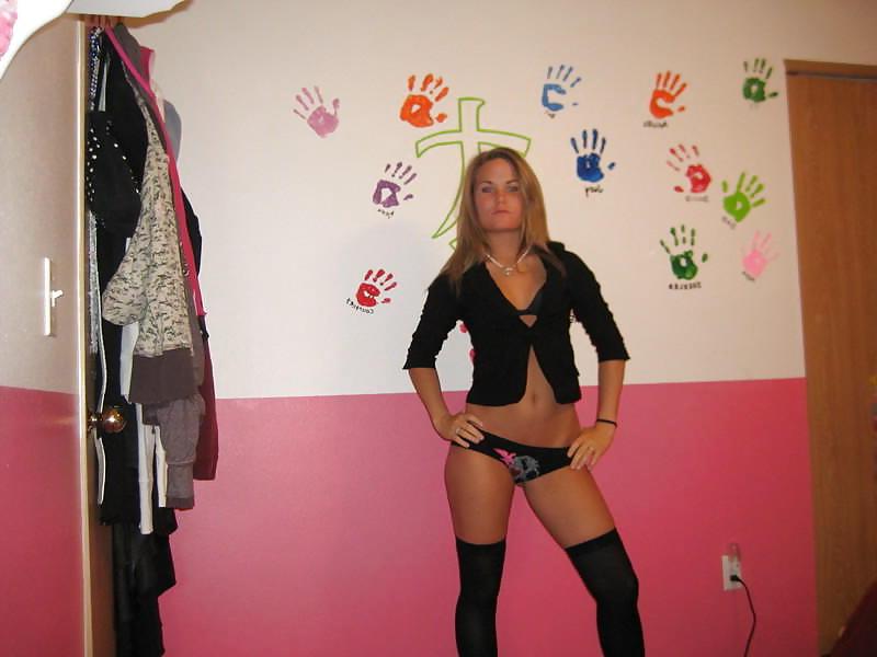 25P Pretty Amateur Blonde 35