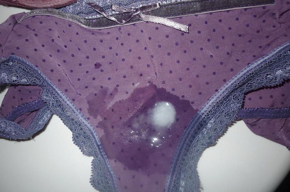 25P Cum on a friends' Wife Bra and panties