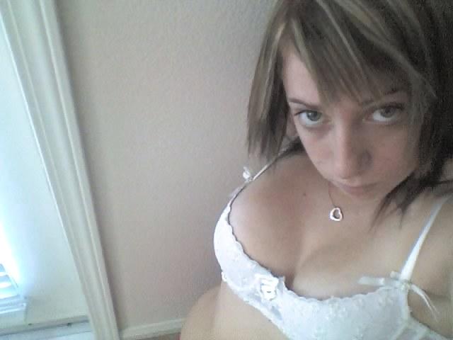 25P Bra Babes 149