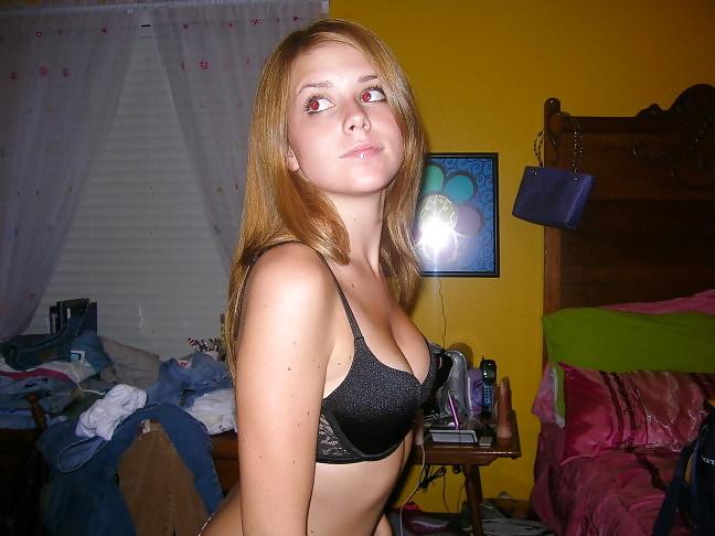 25P Bra Babes 149