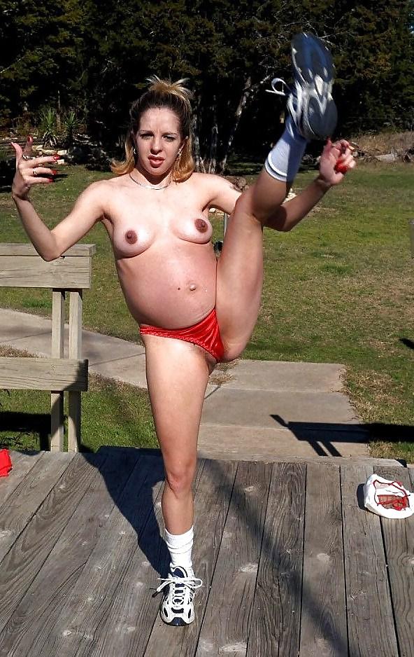 10P Pregnant red panties 