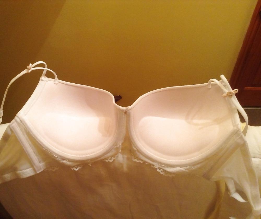 25P Bra shot