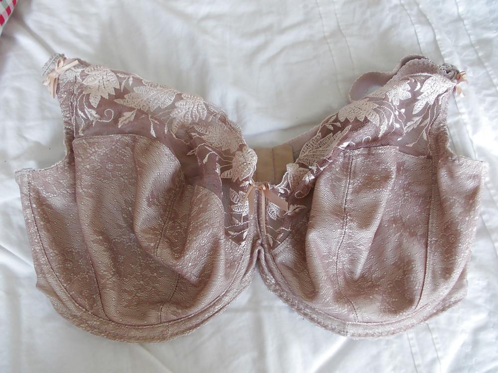 25P Bra shot