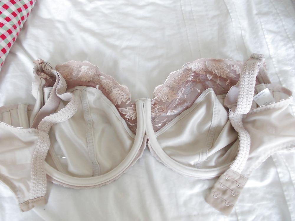 25P Bra shot