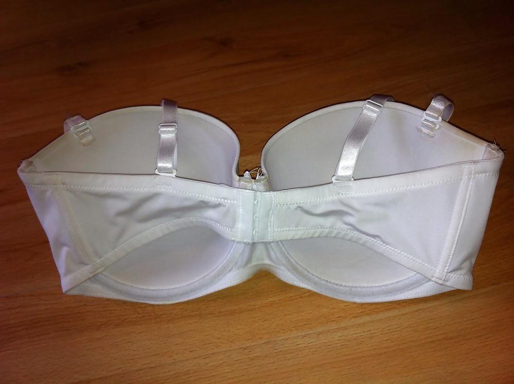 25P Bra shot