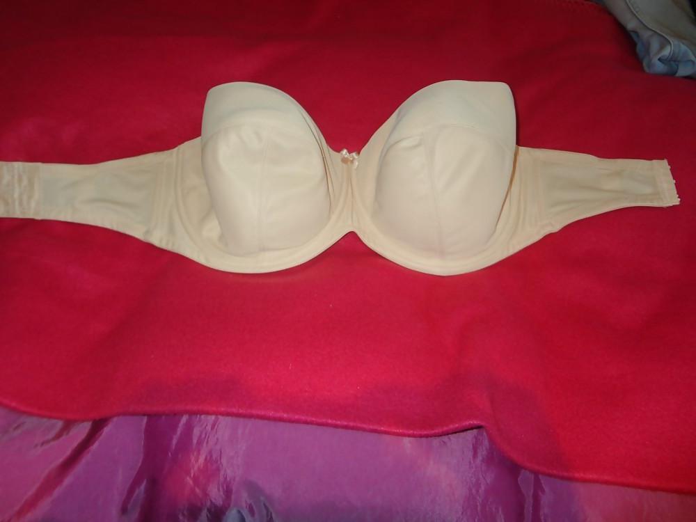 25P Bra shot