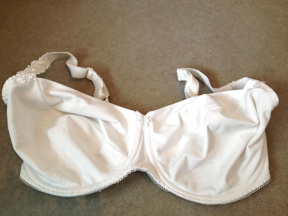 25P Bra shot