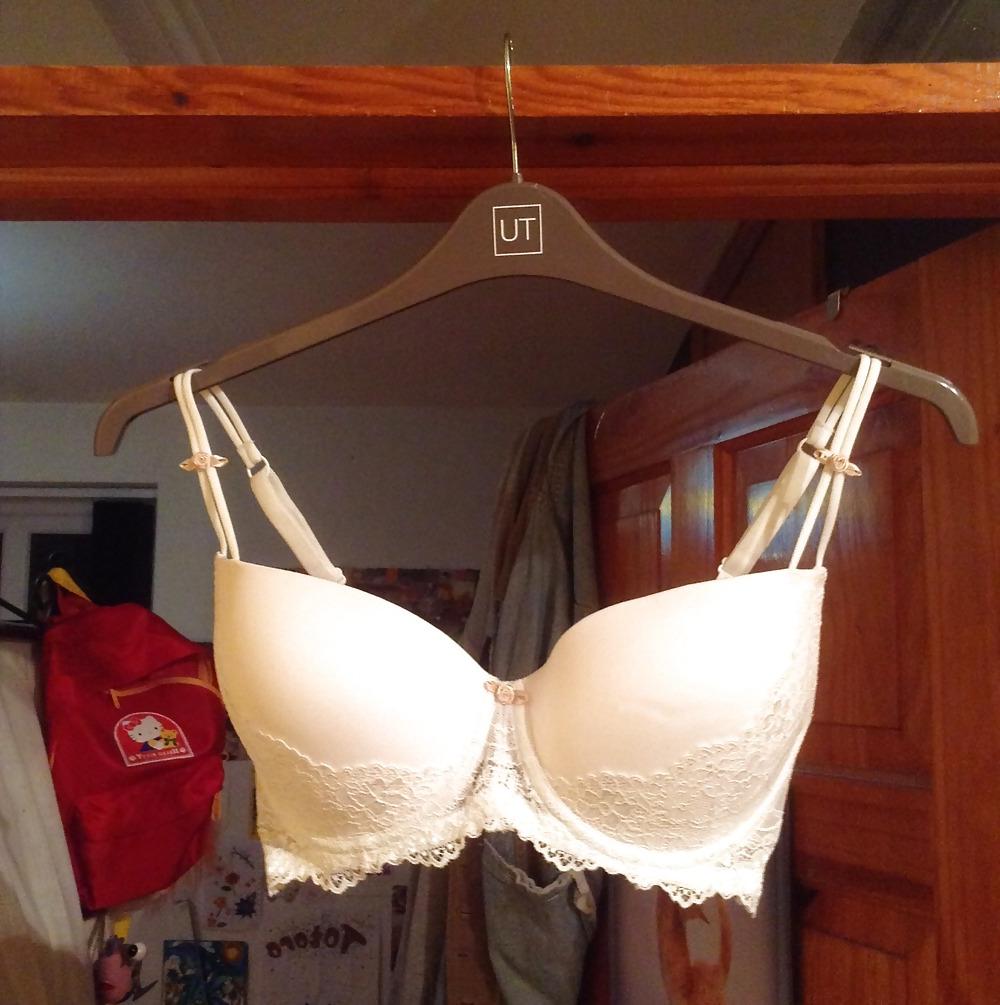 25P Bra shot