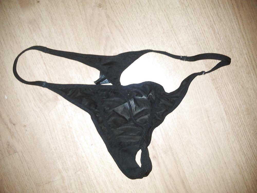 11P Pretty thong 