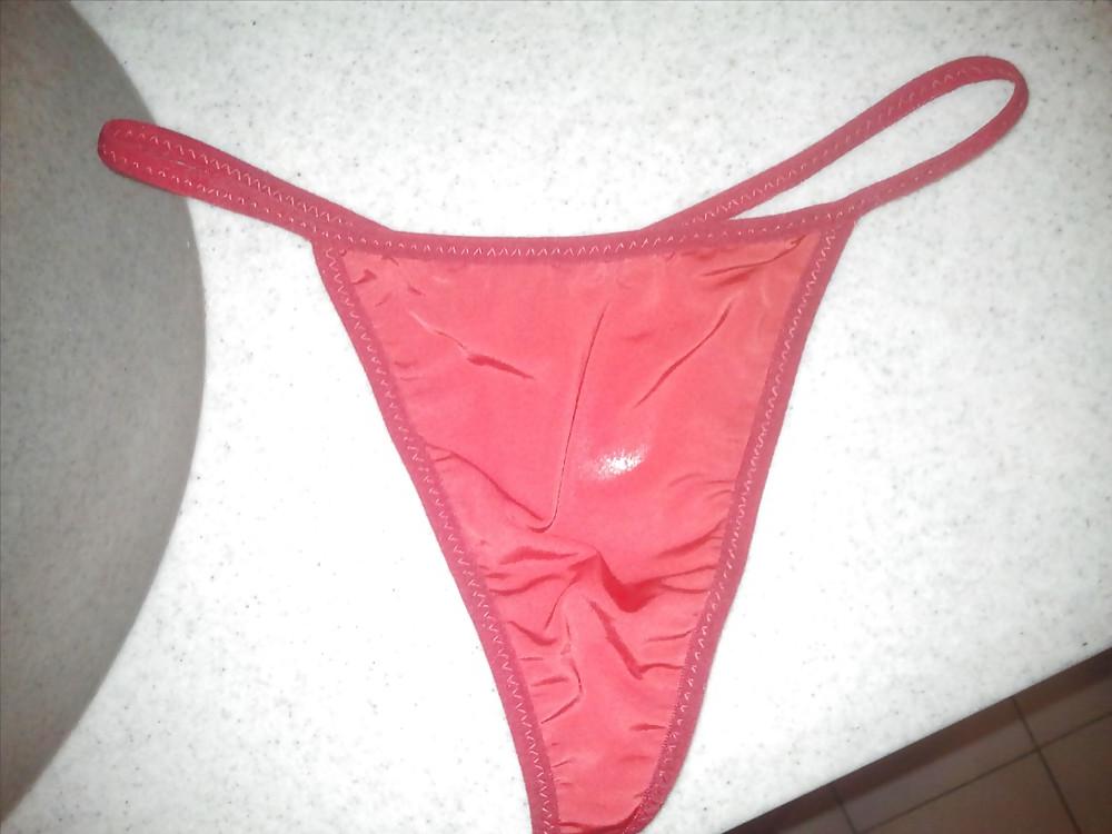 11P Pretty thong 