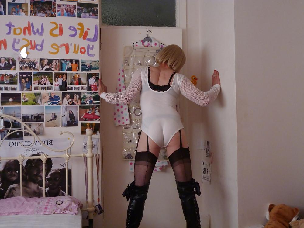 21P Tgirl Holly loves cock