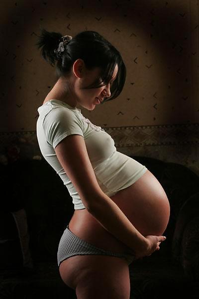 25P Pregnant Nude Panties n Bras